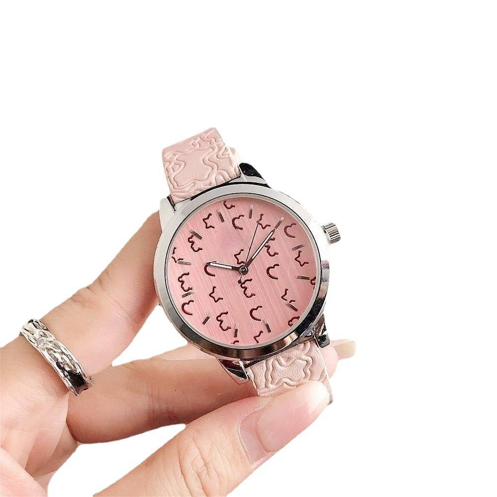 Simple Fashionable Ladies Alloy Belt Stainless Steel Bottom Quartz Watch