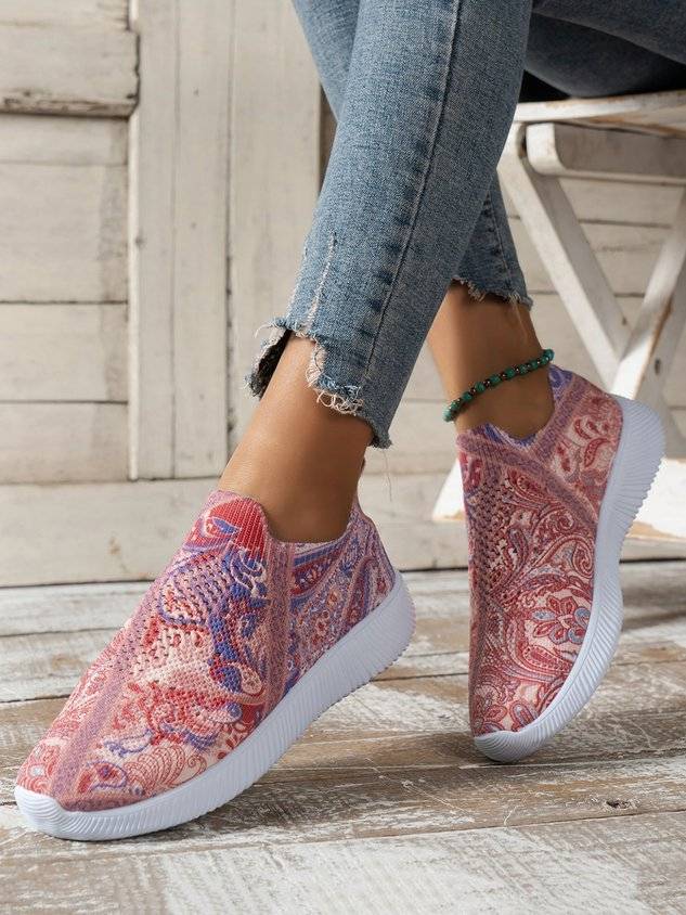 Dark Pink Ethnic Pattern Breathable Slip On Flyknit Sneakers