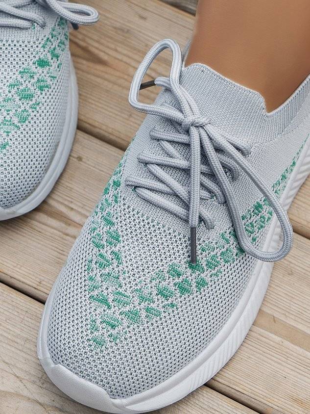 Breathable Color Block Slip On Sports Flyknit Sneakers